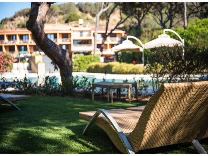 Appartamento per 5 persone, con Terrazza e Piscina a Roccamare