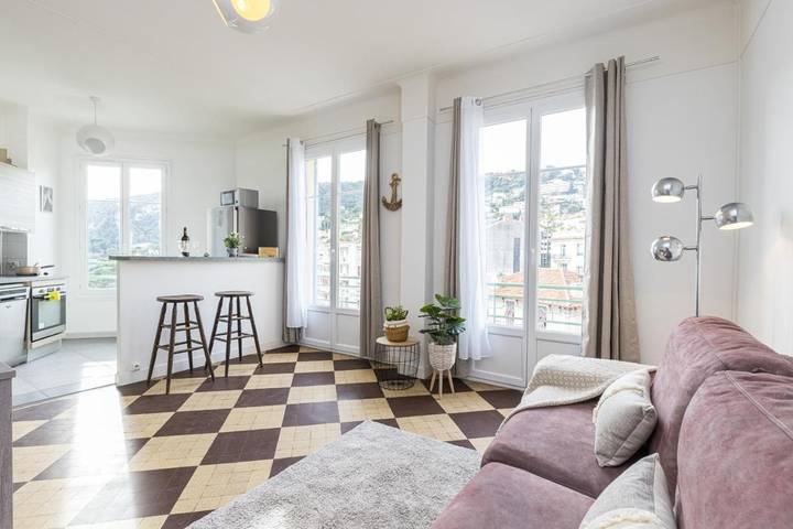 Gîte pour 4 personnes, avec terrasse et vue dans Office De Tourisme De Villefranche Sur Mer - 4