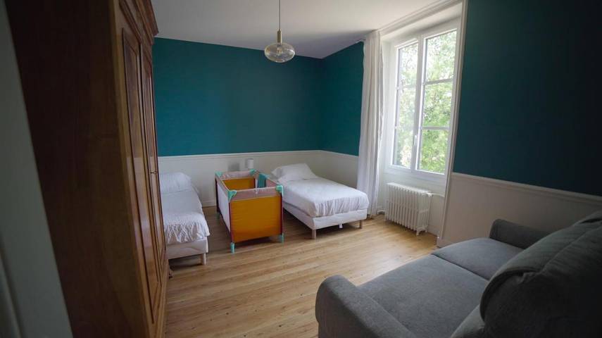 Location de vacances pour 9 personnes, avec vue ainsi que jardin et sauna, animaux acceptés à Champ-sur-Layon - 3