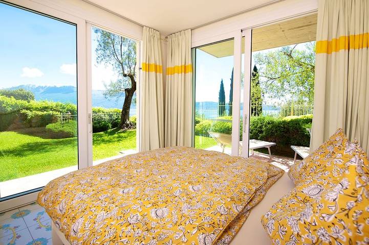 Ferienwohnung für 4 Personen, mit Balkon und Whirlpool sowie Pool und Garten - 1
