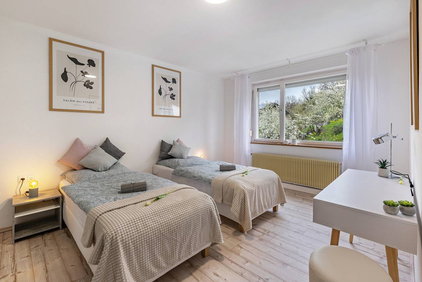Ganze Wohnung, Apartment Albglück 2 in Hechingen – 3 Schlafzimmer, Terrasse am Bach, 5 km zur Burg Hohenzollern in Hechingen, Neckar-Alb