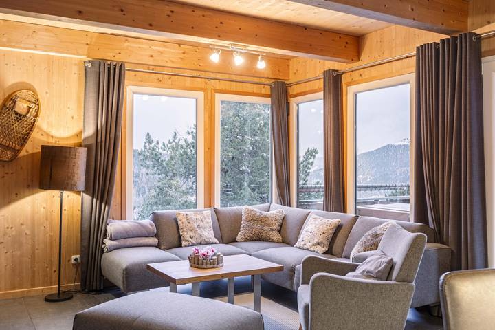 Ferienhaus für 10 Personen, mit Balkon und Whirlpool sowie Sauna