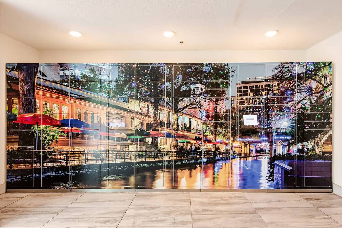 Apartamento vacacional entero, Balcón con vistas al río y vistas a Pearl Pool Estacionamiento opcional 2 Estacionamiento gratuito in San Antonio, Condado de Bexar