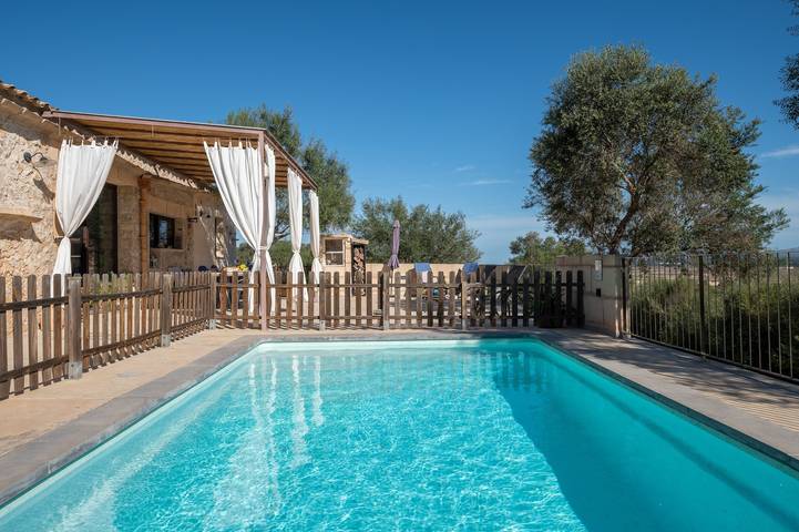 Finca für 4 Personen, mit Garten in Petra (Mallorca)