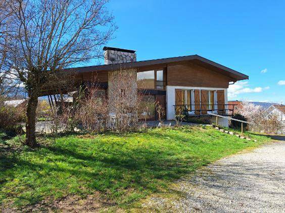 Casa rural para 7 personas, con vistas al lago además de jardín y vistas - 1