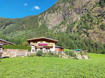 Cottage pour 6 personnes, avec balcon à Oetz