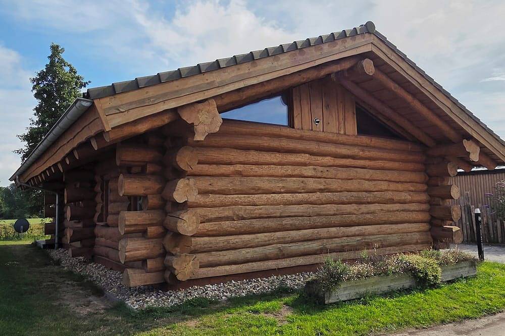Blockhaus für 6 Personen mit Terrasse und freiem Blick nahe Wattenmeer in Wieringen, Ijsselmeer