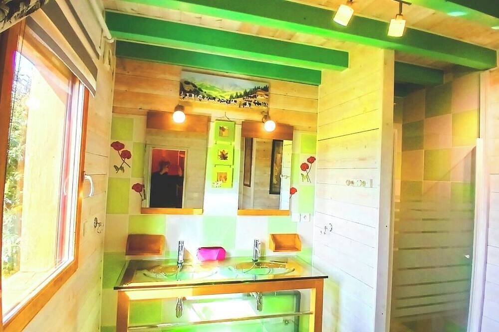 Prachtig chalet op 300m van een van de mooiste meren van Frankrijk. in Doucier, Jura