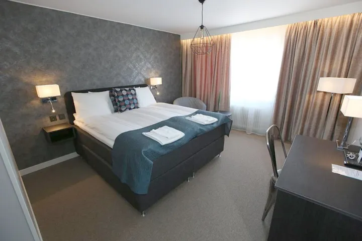 Hotel für 2 Personen - 1