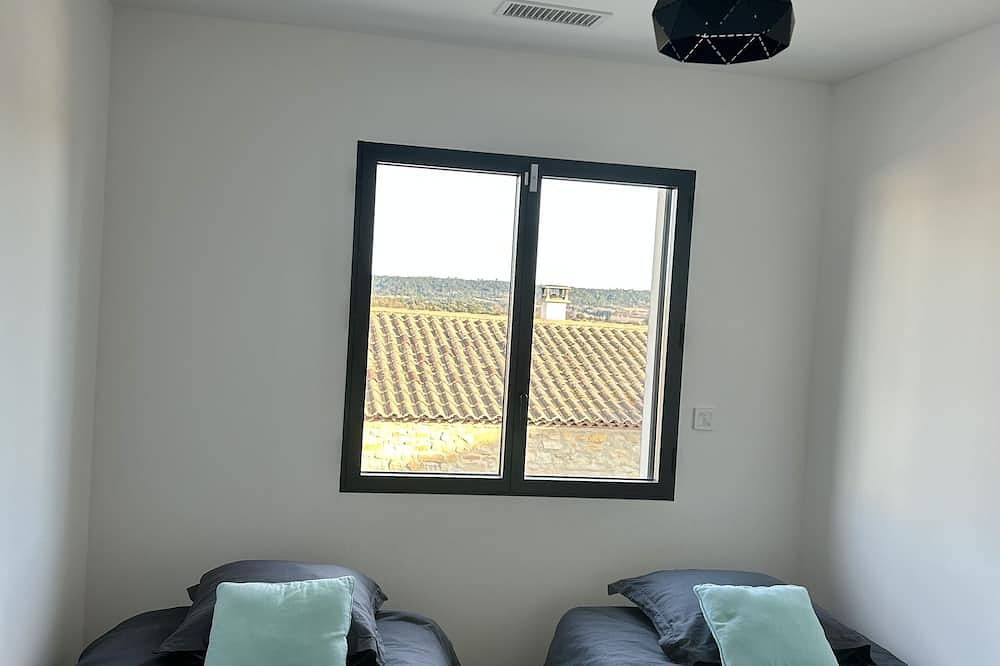Villa climatisée avec piscine vue Cévennes- 10% avril-juin et du 22/08 au in Aigremont, Région d'Alès