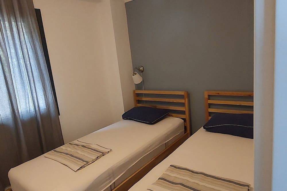 Hel lejlighed, Panoramic view - modern apartment with large private pool area, beach 1km in Bodrum, Muğla Province