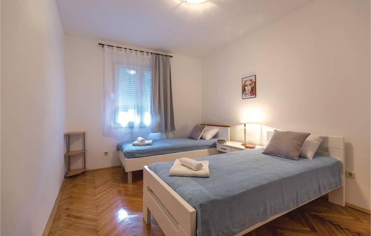 Ganze Ferienwohnung, Apartment mit Meerblick und Terrasse in der Nähe des Stadtzentrums von Ploče in Ploce, Dubrovnik-Neretva