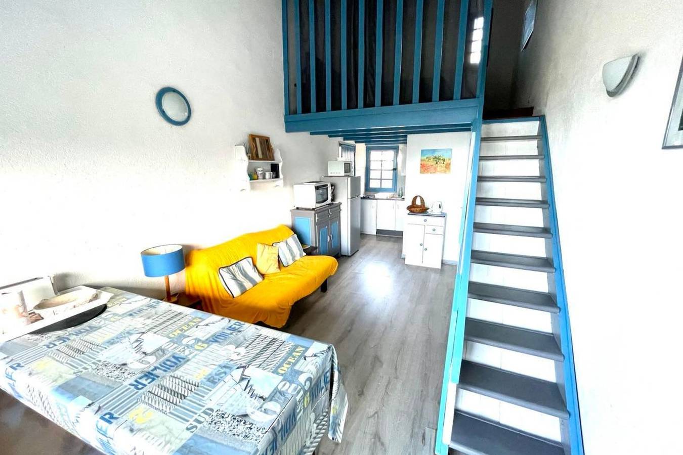 Ganze Wohnung, Ferienwohnung für 3 Personen mit Terrasse in Tiuccia, Calcatoggio