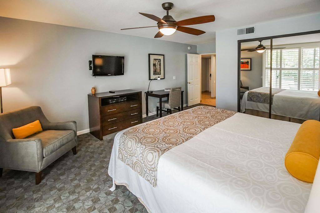 Entire apartment, Palm Springs Tennis Club in Palm Springs, Coachella Valley