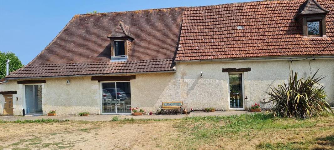 Gîte pour 4 personnes, avec jardin et vue à La Douze - 2