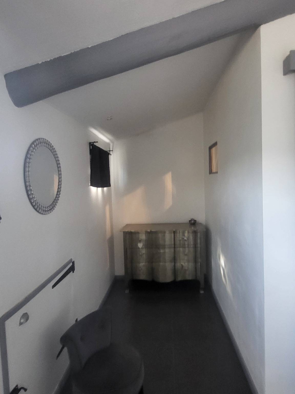 Gîte De L'harmonie à Entrechaux : vue montagne, Wi-Fi et climatisation in Entrechaux, Parc naturel régional du Mont-Ventoux