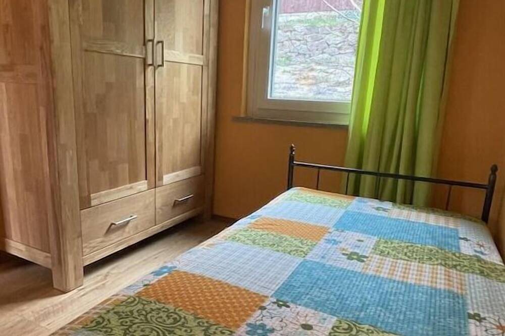 Ganze Wohnung, Ferienhaus Seeblick - ehemals Tui Ferienhaus in Goßwitz/Bucha, Unterwellenborn