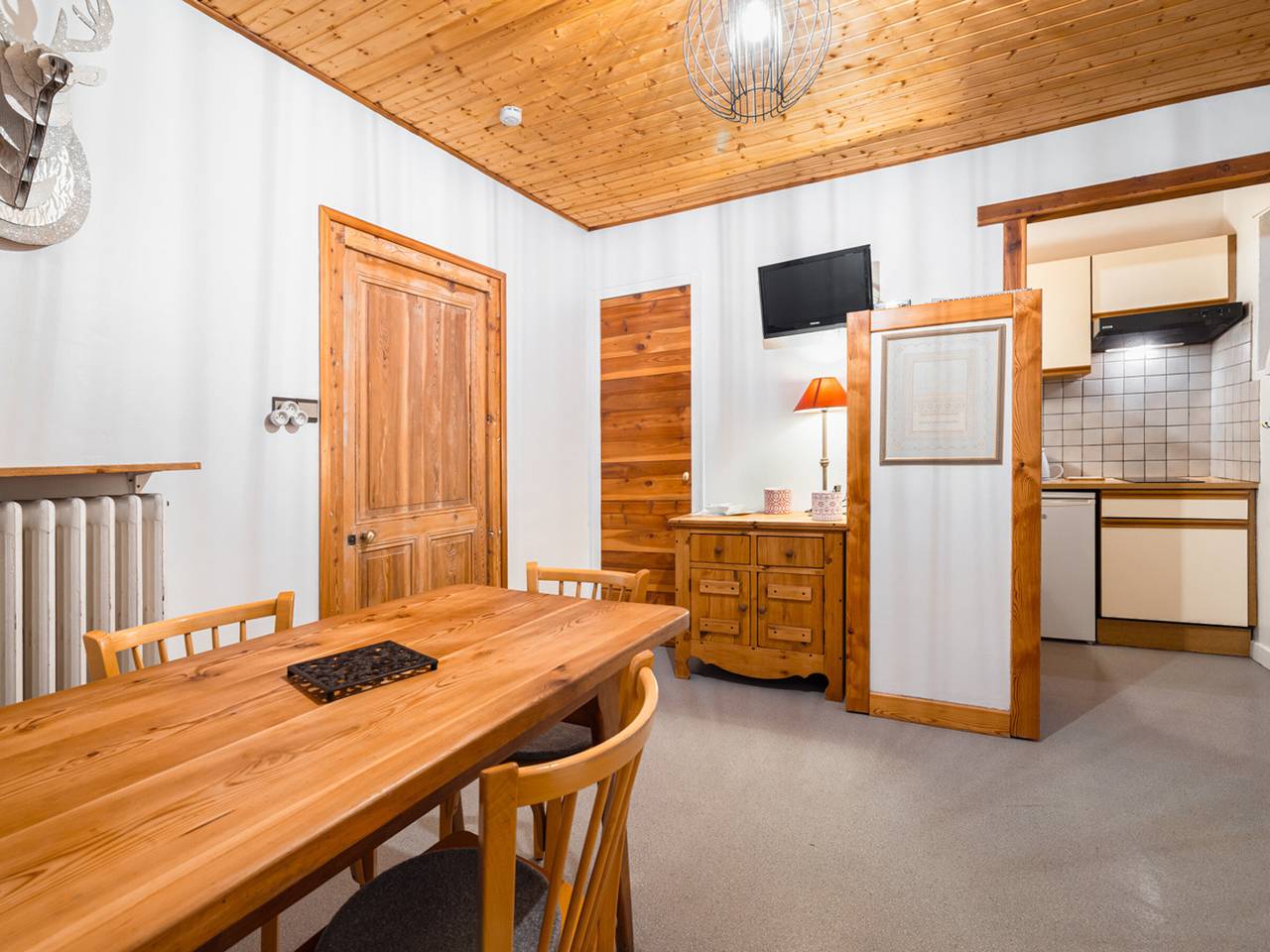 Ganze Wohnung, Gemütliche 2-Zimmer Wohnung, Balkon, Pool, Skiraum, 300m zu Pisten in Serre Chevalier in Saint-Chaffrey, Serre Chevalier