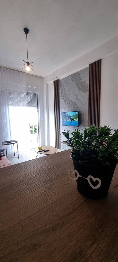 Ganze Wohnung, New! Apartment 5 with Pool in Bar, Montenegro in Utjeha-Bušat, Montenegro