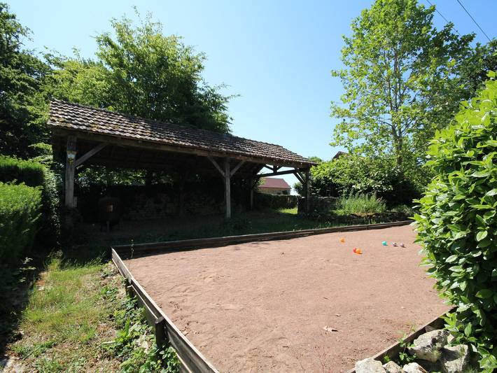 Charmantes Häuschen mit Pool, Wlan und Klimaanlage in Rouy, Nièvre