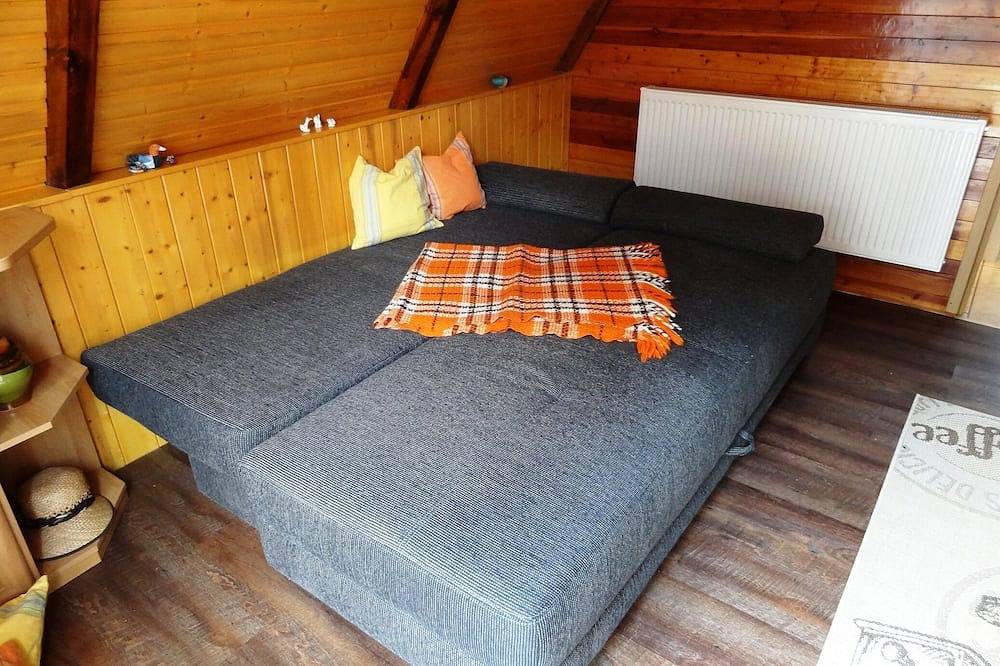 Schönes Ferienhaus \" Finnhütte\" mit 2 Terrassen + Wlan in Klein Nemerow, Groß Nemerow