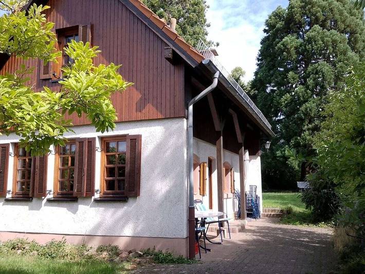 Ferienhaus für 4 Personen, mit Garten in Edenkoben