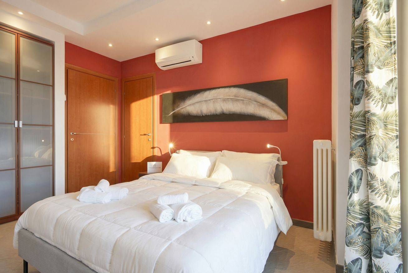 Hel leilighet, Sky Gate - Red Suite by the Airport in Bari, Provinsen Bari