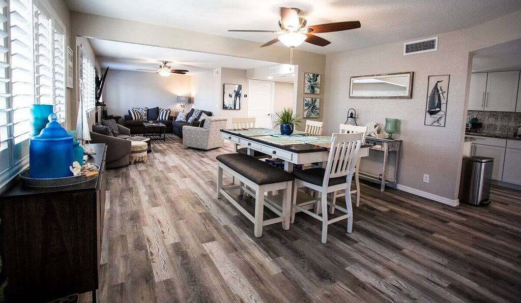 ---- Beautiful 4 bedroom 2 bath Lake Havasu Home ---- in Lake Havasu City, Mohave County