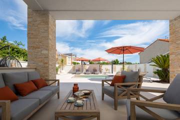 Villa for 8 People in Petrcane, Zadar, Photo 4