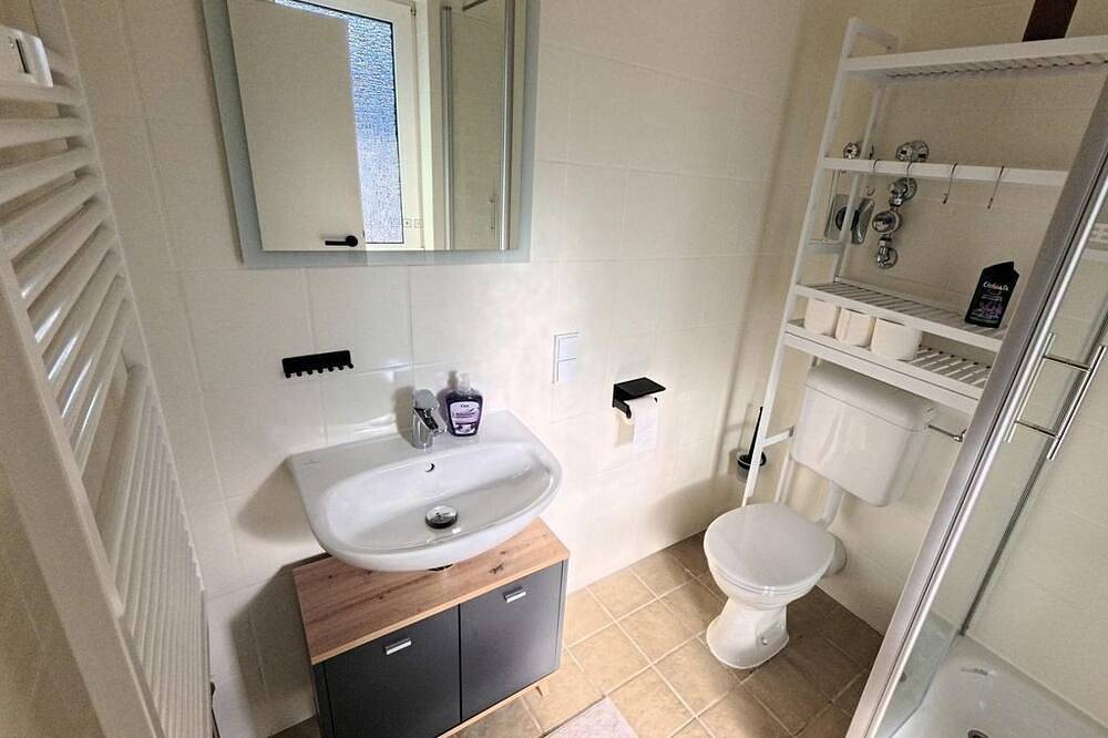 Ganze Wohnung, Waldnest - nid dans la forêt - Appartement/Fewo, Dusche, Wc, 2 Schlafräume in Fischbach bei Dahn, Landkreis Südwestpfalz