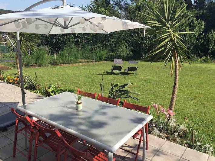 Apartamento para 6 personas, con Terraza y Jardín en Noya