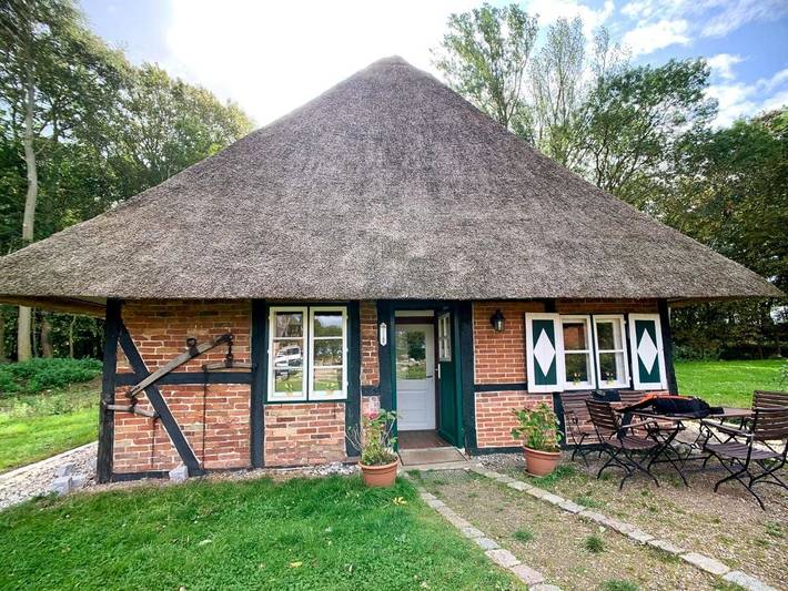Ferienwohnung für 5 Personen, mit Terrasse und Garten sowie Ausblick in Neukirchen