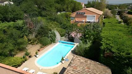 Gîte pour 4 personnes, avec jardin ainsi que piscine et terrasse à Ruoms
