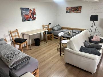 Gîte pour 6 personnes, avec terrasse et vue, animaux acceptés à Leuna