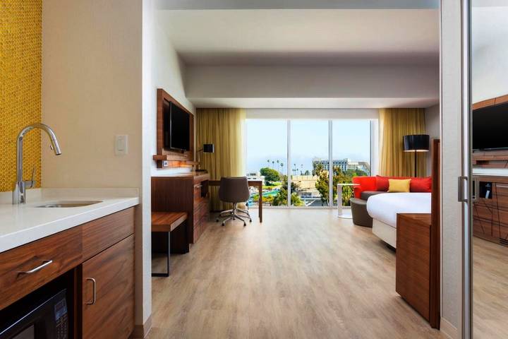 Hôtel pour 2 personnes, avec terrasse ainsi que piscine et vue à Santa Monica - 4