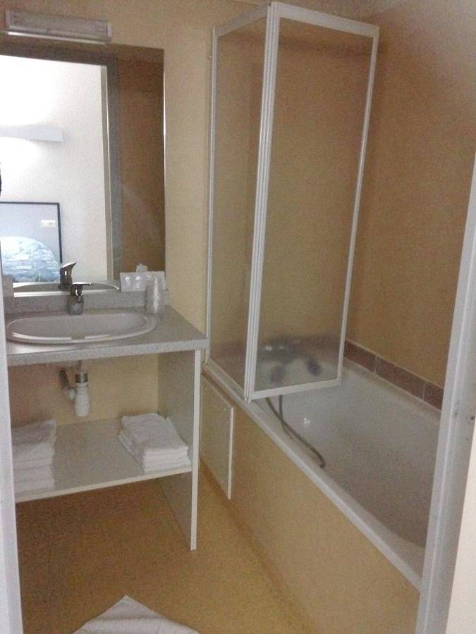 Hôtel pour 2 personnes, avec terrasse à Louhans - 3