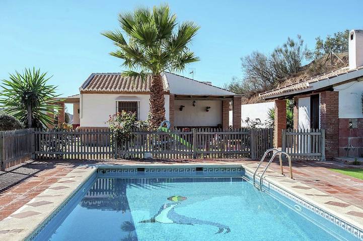 Gîte pour 8 personnes, avec jardin