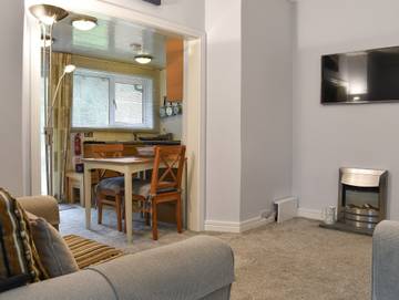 Log Cabin for 2 People in Bowness-on-Windermere, Cumbria, Photo 3