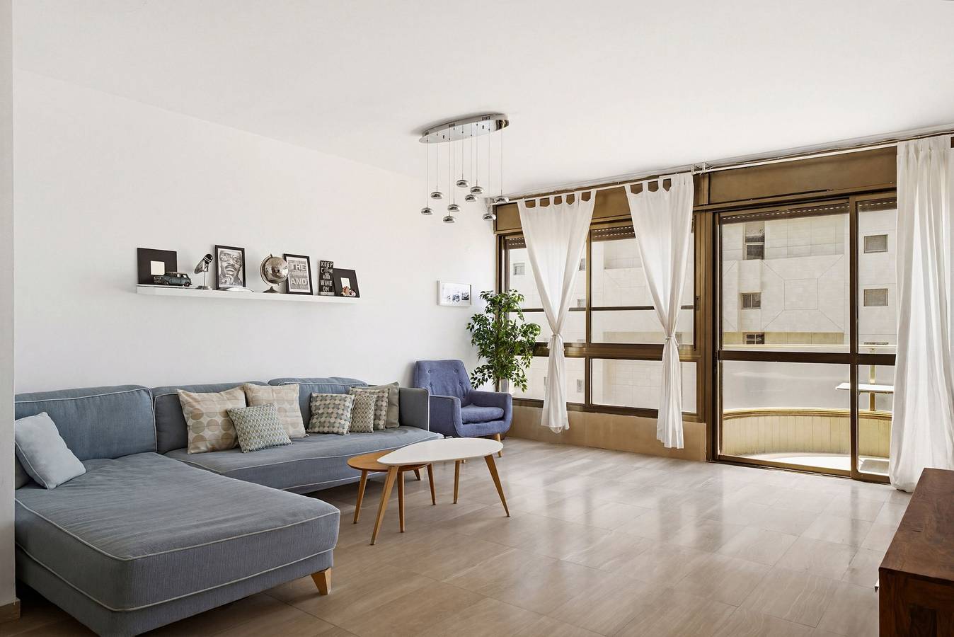 Entire apartment, Miklat Elegant Apt with Balcony & Sea View by Feelhome in Netanya, Center District (Israel)