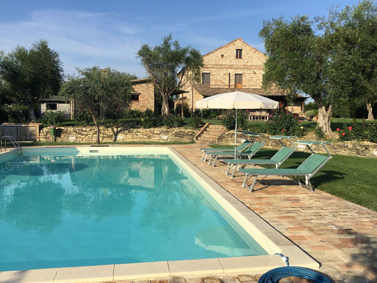 La Villa degli Ulivi - Landhaus mit privatem Pool in Fermo, Fermo Province