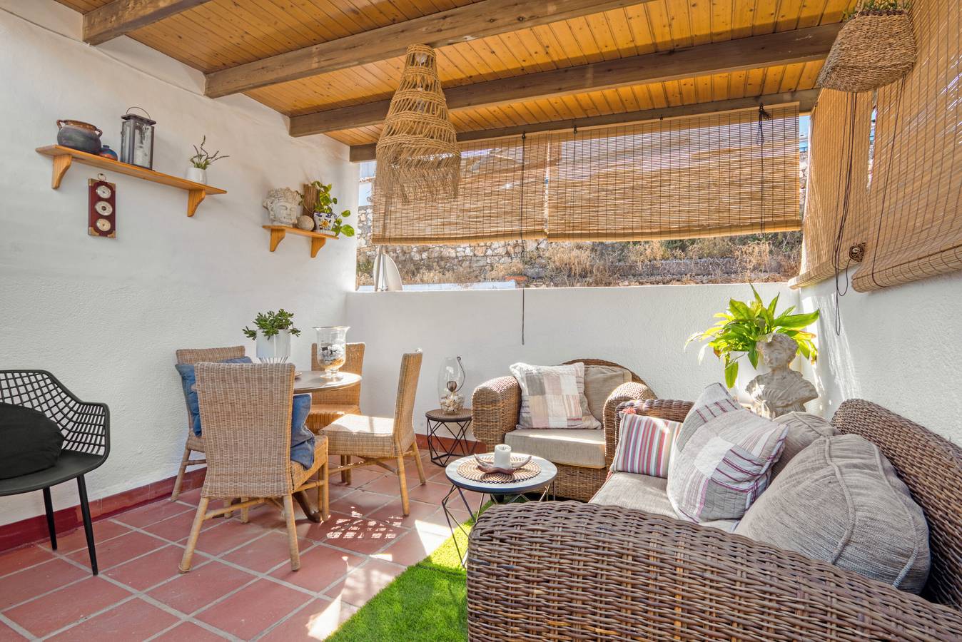 Appartement entier, Appartement 'El Encanto Antiguo' avec terrasse privée et climatisation in Vieille ville de Denia, Dénia