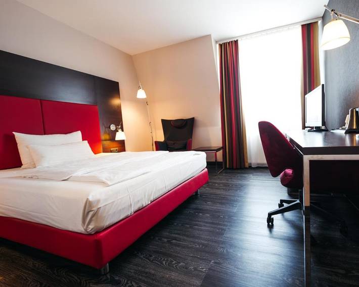 Hotel für 3 Personen, mit Terrasse und Sauna in Wels