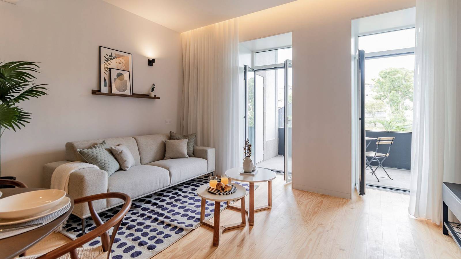 Appartement entier, Almada 551 - 2.2 l Sleek Serenity by Lovelystay in Cedofeita, Porto