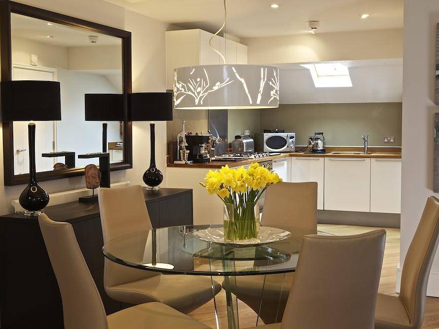 Entire apartment, Diddly Squat, 43 Dart Marina in Dartmouth, Devon