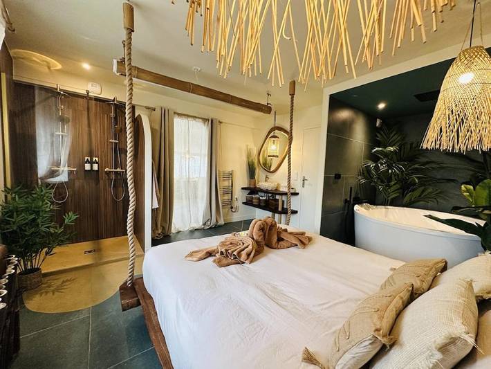 Gîte pour 2 personnes, avec jacuzzi à La Chapelle-des-Fougeretz