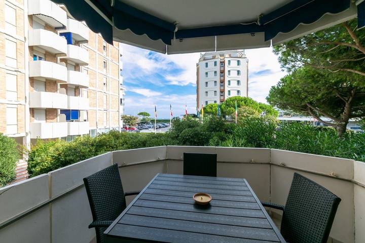 Ferienwohnung für 4 Personen, mit Terrasse und Pool sowie Ausblick in Jesolo - 2