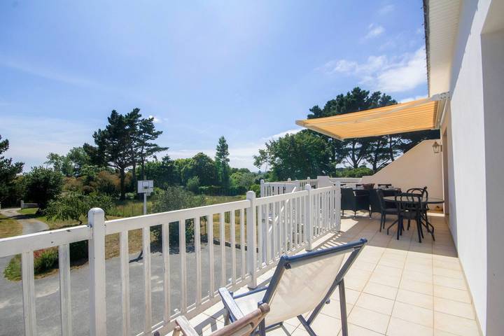 Gîte pour 10 personnes, avec jardin et terrasse à Plouhinec (Morbihan) - 3