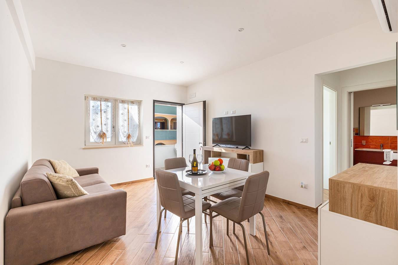 Entire apartment, Appartamento Nicole by Barbarhouse in Porto Cesareo, Gulf of Taranto