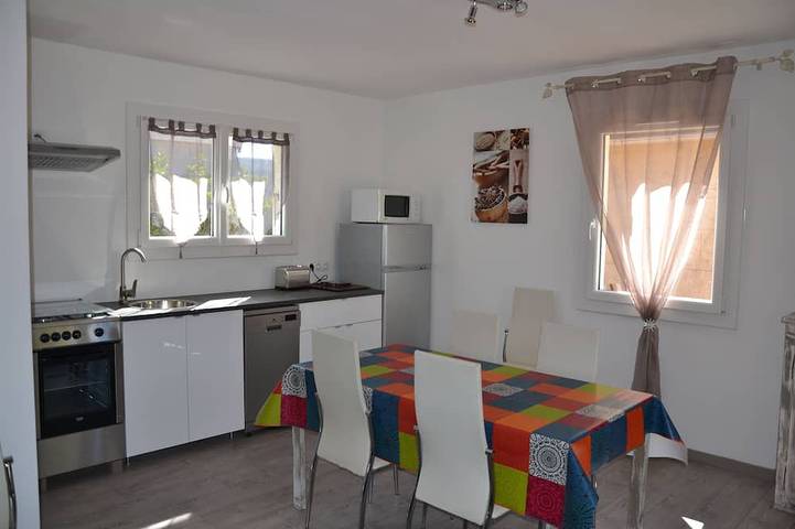 Gîte pour 4 personnes, avec Terrasse et Jardin