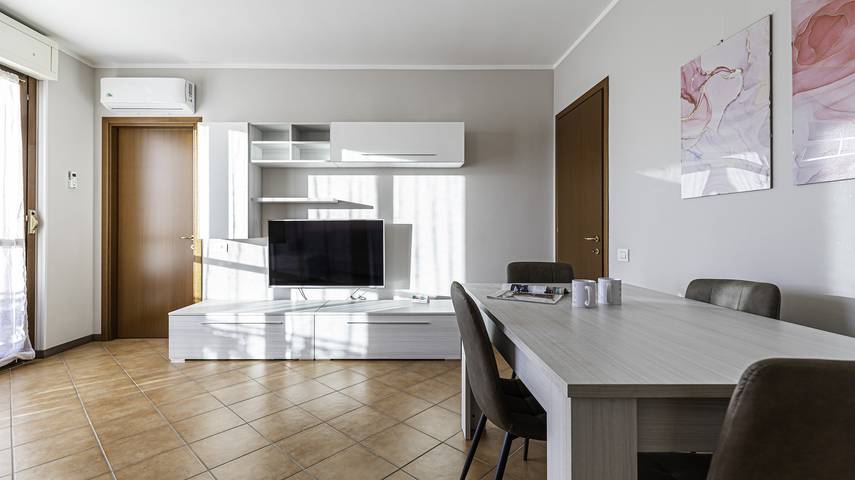 Appartamento per 4 persone, con Balcone e Terrazza a Rozzano